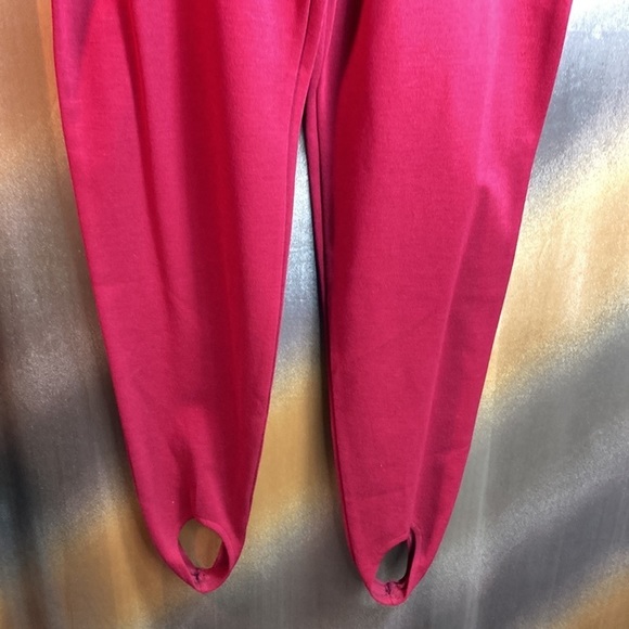 Vintage 80’s ruby red stirrup stretch pants NWT. 24”+ waist. 29” inseam 120 - Picture 4 of 6
